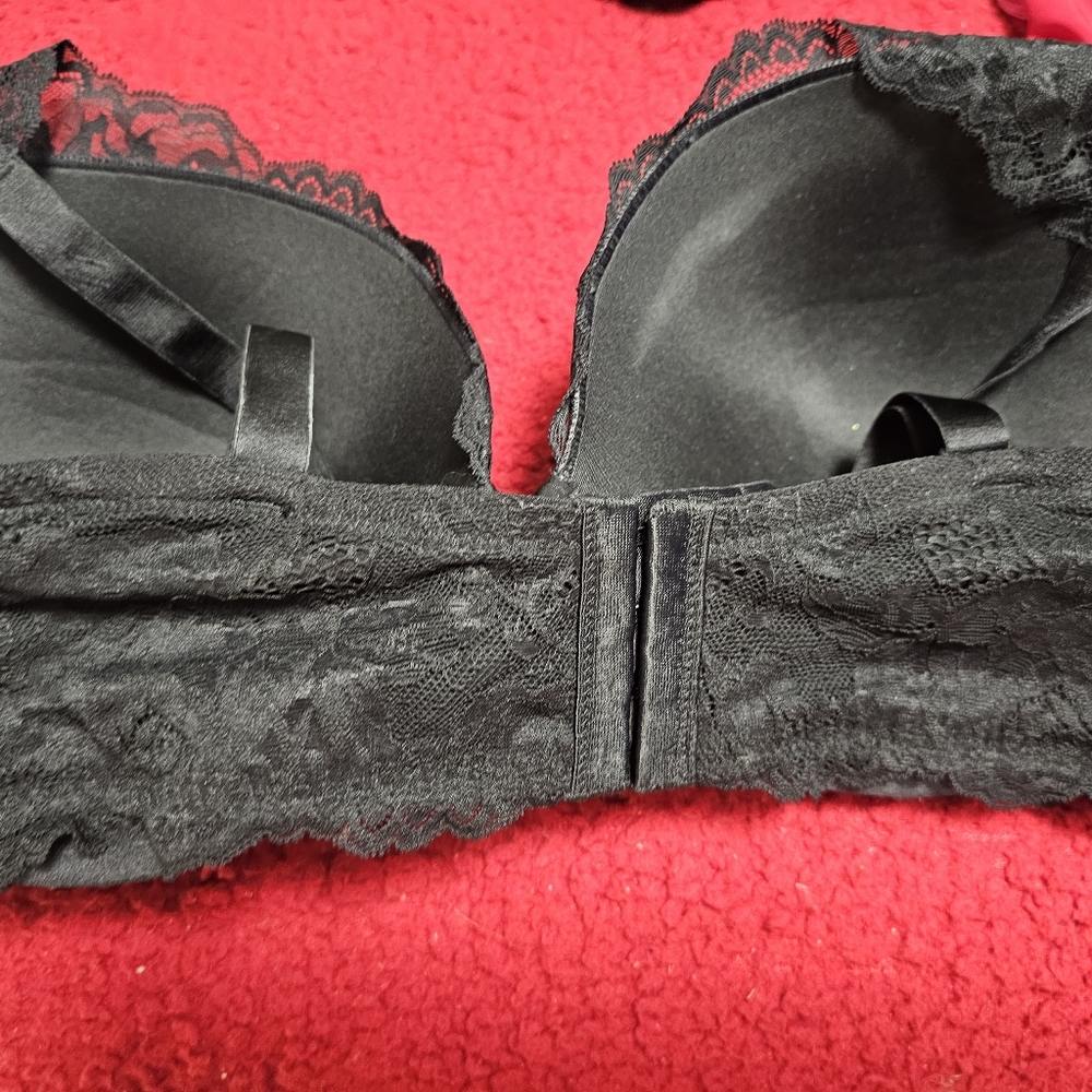 Torrid bra - Picture 2 of 2